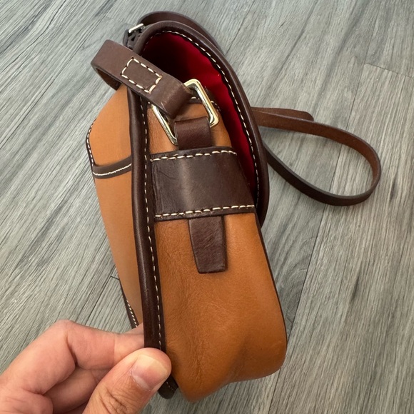 Dooney & Bourke Crossbody Field Bag - Picture 12 of 13